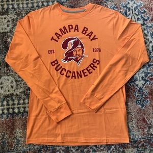 NIKE TAMPA BAY BUCCANEERS LONG SLEEVE TSHIRT SZ L